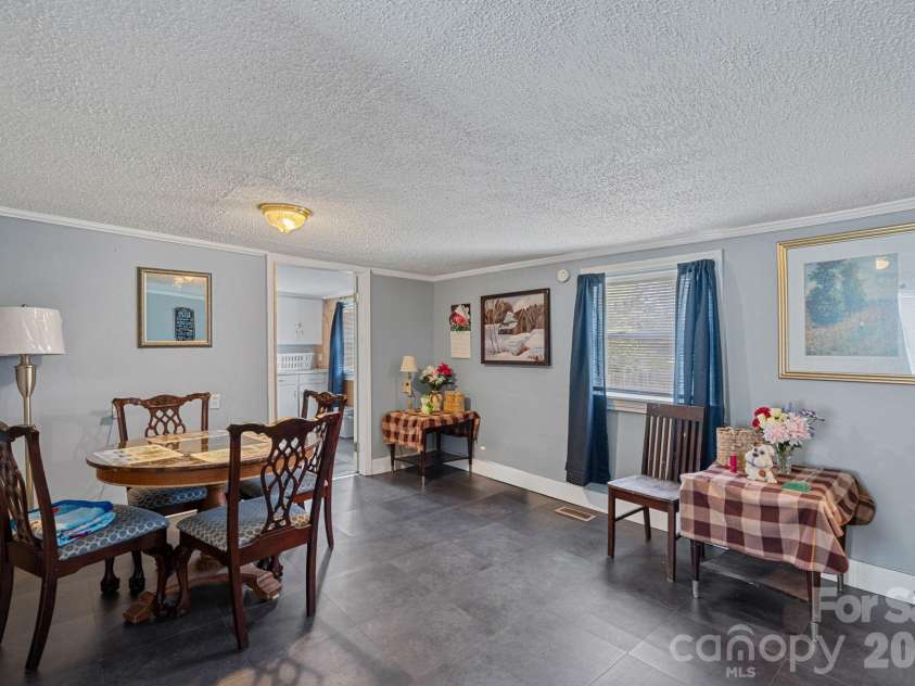 74 Meadow Avenue, Concord, NC 28025.  MLS# CAR4355867, YatesRealty ID 5679. Dining area or flex space