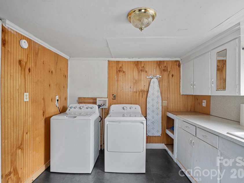 74 Meadow Avenue, Concord, NC 28025.  MLS# CAR4355867, YatesRealty ID 5679. Laundry room
