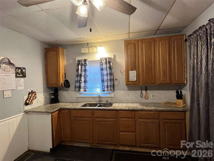 74 Meadow Avenue, Concord, NC 28025.  MLS# CAR4421087, YatesRealty ID 5679. 