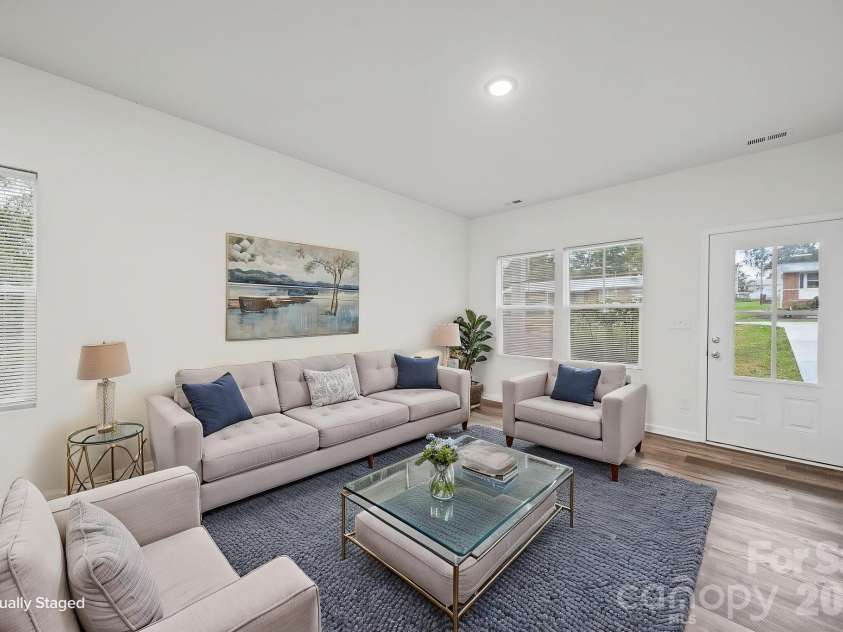 518 3rd Street, Salisbury, NC 28144.  MLS# CAR4415185, YatesRealty ID 56792. Great Room - Virtually Staged