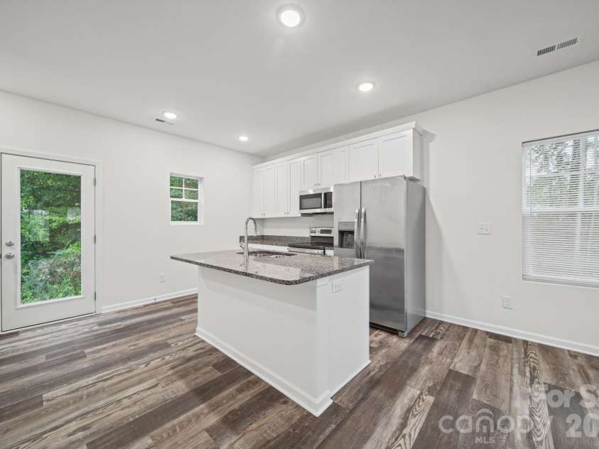 518 3rd Street, Salisbury, NC 28144.  MLS# CAR4415185, YatesRealty ID 56792. Kitchen