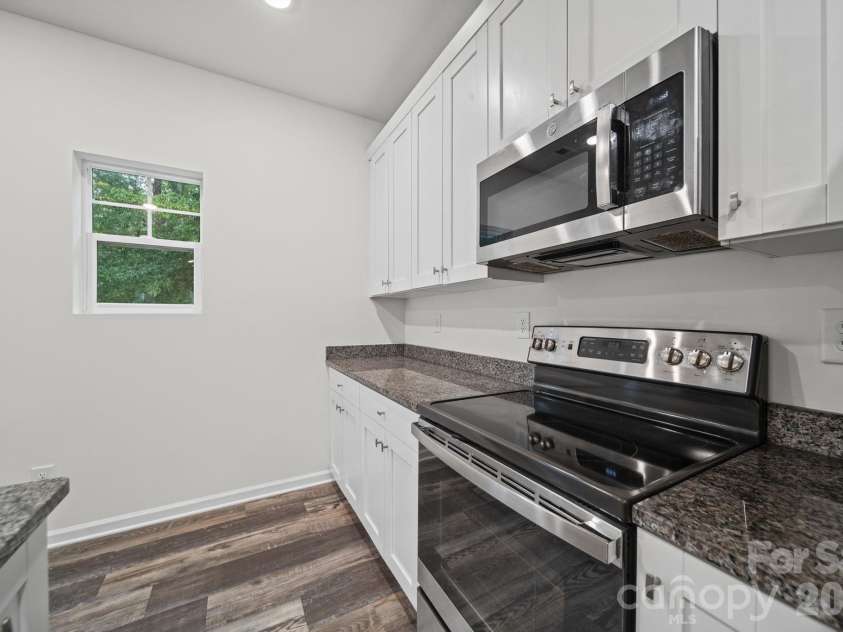 518 3rd Street, Salisbury, NC 28144.  MLS# CAR4415185, YatesRealty ID 56792. Kitchen