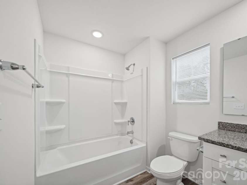 518 3rd Street, Salisbury, NC 28144.  MLS# CAR4415185, YatesRealty ID 56792. Secondary Bathroom