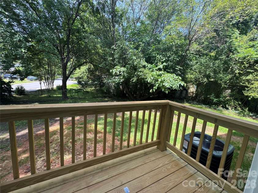 331 Lowrance Avenue, Mooresville, NC 28115.  MLS# CAR4435038, YatesRealty ID 56794. 