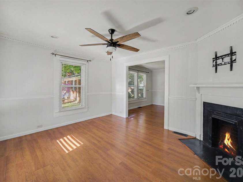 60 Winecoff Avenue, Concord, NC 28025.  MLS# CAR4435029, YatesRealty ID 56796. 
