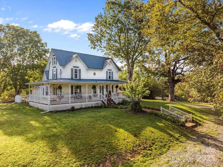 201 Murphy Hill Road, Weaverville, NC 28787.  MLS# CAR4296849, YatesRealty ID 568. 