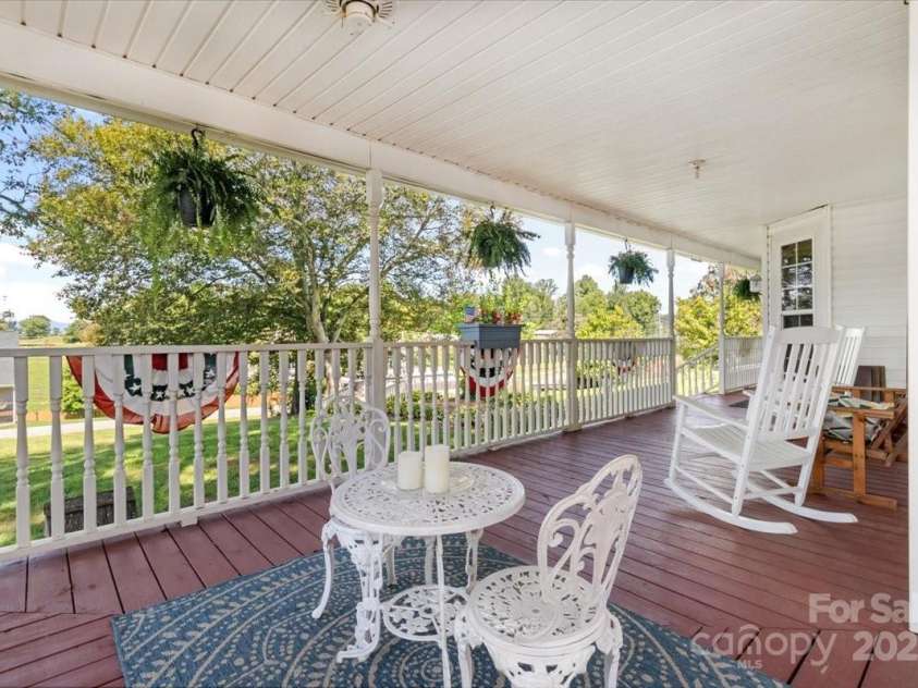 201 Murphy Hill Road, Weaverville, NC 28787.  MLS# CAR4296849, YatesRealty ID 568. 