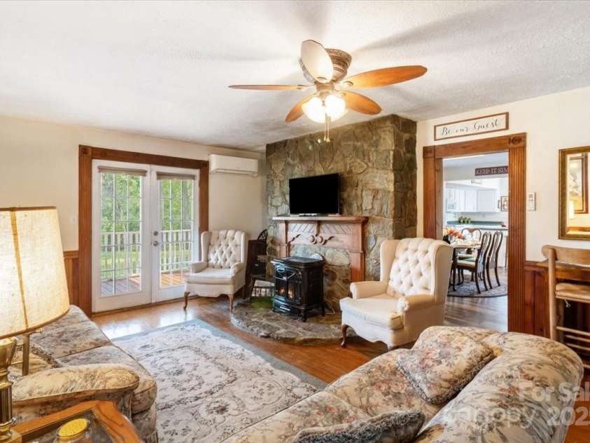 201 Murphy Hill Road, Weaverville, NC 28787.  MLS# CAR4296849, YatesRealty ID 568. 