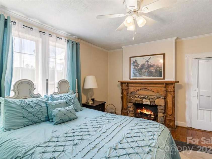 201 Murphy Hill Road, Weaverville, NC 28787.  MLS# CAR4296849, YatesRealty ID 568. 