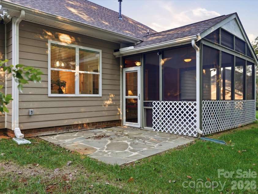 4157 Nottaway Place Drive, Mint Hill, NC 28105.  MLS# CAR4432639, YatesRealty ID 56800. 