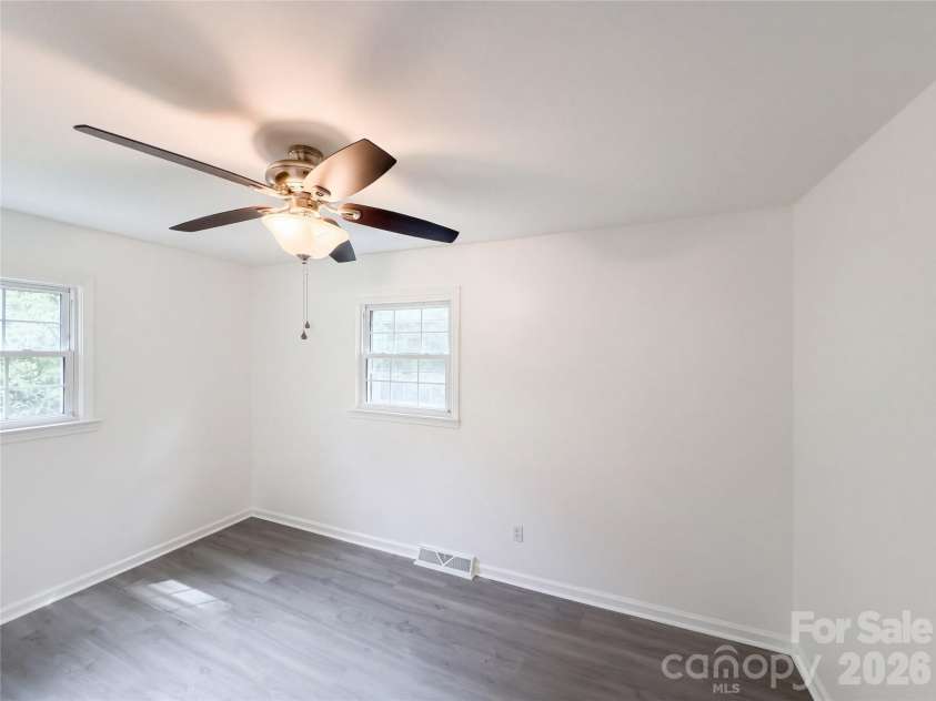 3002 Fallswood Drive, Gastonia, NC 28052.  MLS# CAR4435057, YatesRealty ID 56801. 