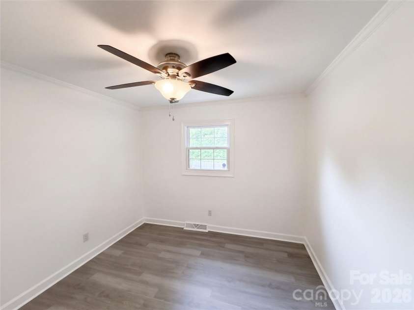 3002 Fallswood Drive, Gastonia, NC 28052.  MLS# CAR4435057, YatesRealty ID 56801. 