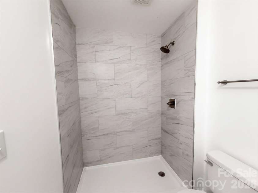 3002 Fallswood Drive, Gastonia, NC 28052.  MLS# CAR4435057, YatesRealty ID 56801. 