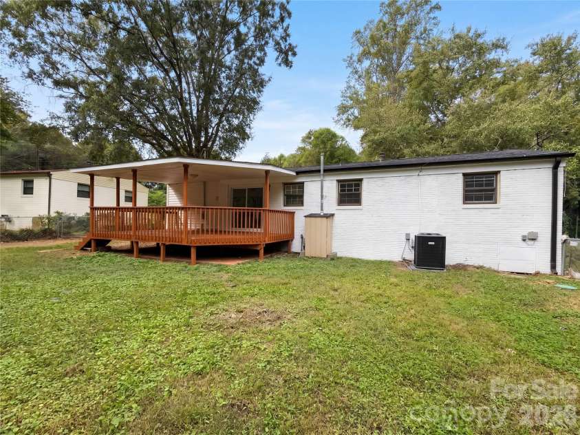 3002 Fallswood Drive, Gastonia, NC 28052.  MLS# CAR4435057, YatesRealty ID 56801. 