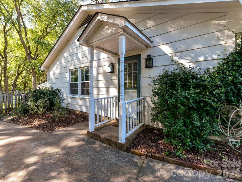 7317 Killingdeer Lane, Charlotte, NC 28226.  MLS# CAR4434573, YatesRealty ID 56804. 