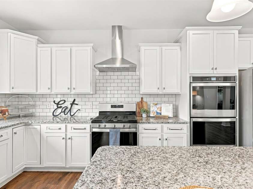 196 Treebark Road, Statesville, NC 28625.  MLS# CAR4429281, YatesRealty ID 56805. 