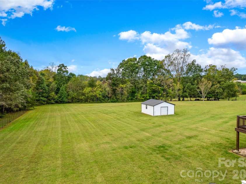 196 Treebark Road, Statesville, NC 28625.  MLS# CAR4429281, YatesRealty ID 56805. 