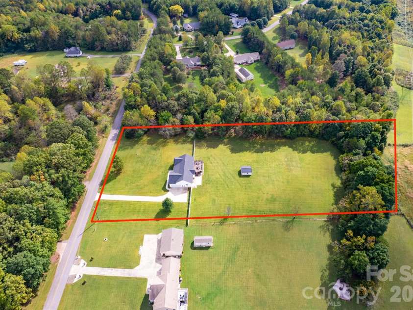 196 Treebark Road, Statesville, NC 28625.  MLS# CAR4429281, YatesRealty ID 56805. Lot lines are approximate