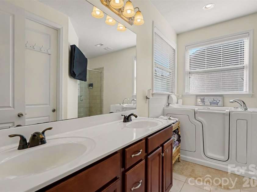 270 Perennial Drive, Concord, NC 28027.  MLS# CAR4429390, YatesRealty ID 56806. 