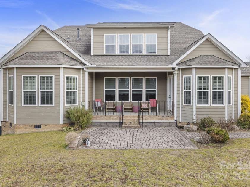 11223 Wescott Hill Drive, Huntersville, NC 28078.  MLS# CAR4220782, YatesRealty ID 5681. 