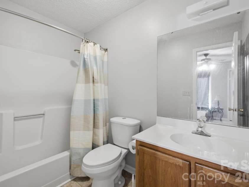 329 Eastwood Drive, Salisbury, NC 28146.  MLS# CAR4434684, YatesRealty ID 56811. Secondary Bathroom