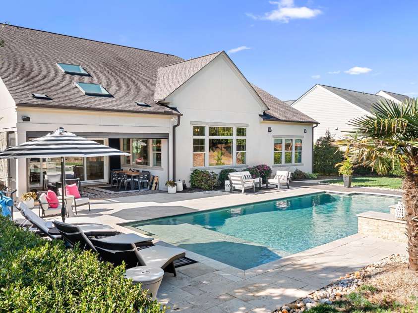 8431 Bassinger Drive, Huntersville, NC 28078.  MLS# CAR4431472, YatesRealty ID 56815. 