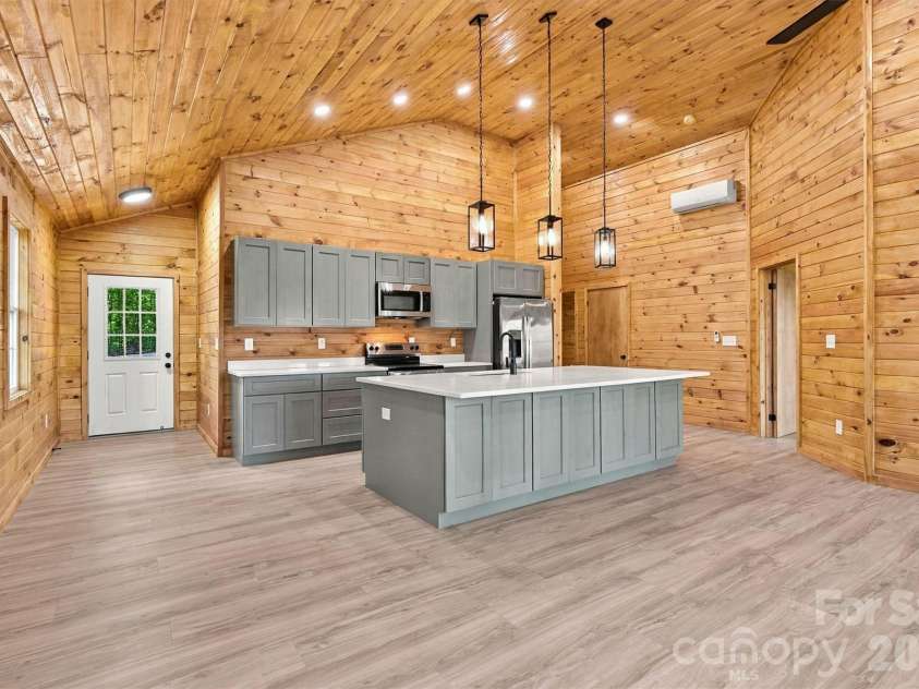 3530 Dogwood Lane, Morganton, NC 28655.  MLS# CAR4434773, YatesRealty ID 56818. 