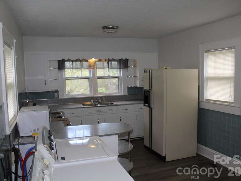 1720 Bumgarner Drive, Morganton, NC 28655.  MLS# CAR4302684, YatesRealty ID 5682. 