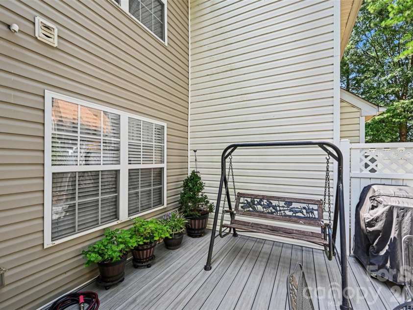 10442 Columbia Crest Court, Charlotte, NC 28270.  MLS# CAR4419121, YatesRealty ID 56820. 