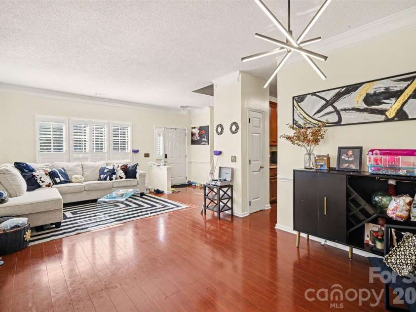 11410 Hunters Landing Drive, Charlotte, NC 28273.  MLS# CAR4433012, YatesRealty ID 56821. 