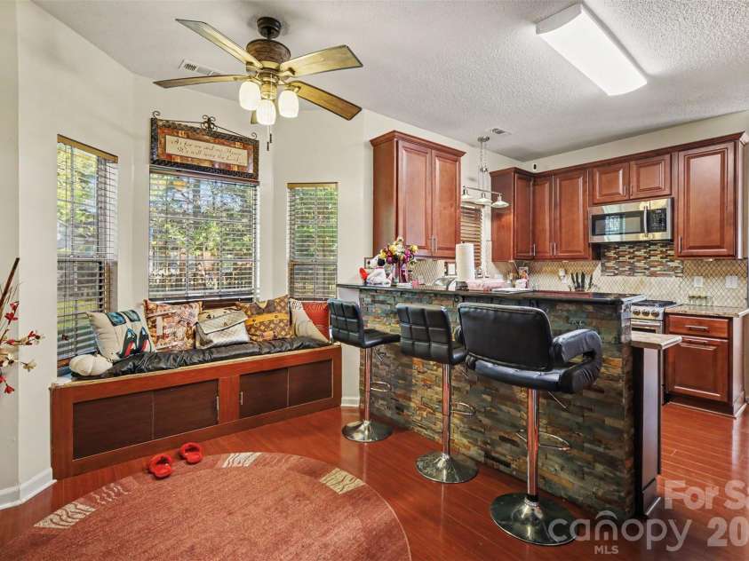 11410 Hunters Landing Drive, Charlotte, NC 28273.  MLS# CAR4433012, YatesRealty ID 56821. 