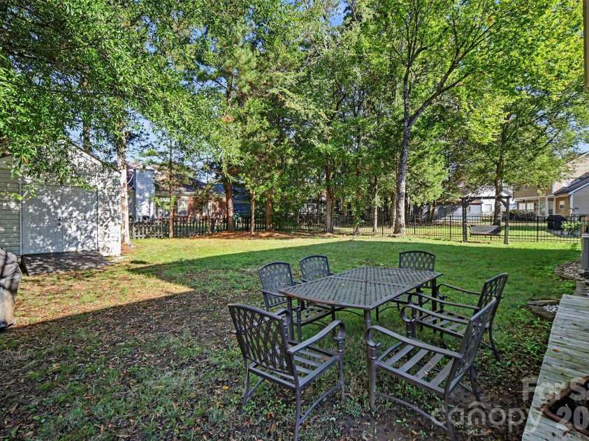 11410 Hunters Landing Drive, Charlotte, NC 28273.  MLS# CAR4433012, YatesRealty ID 56821. 
