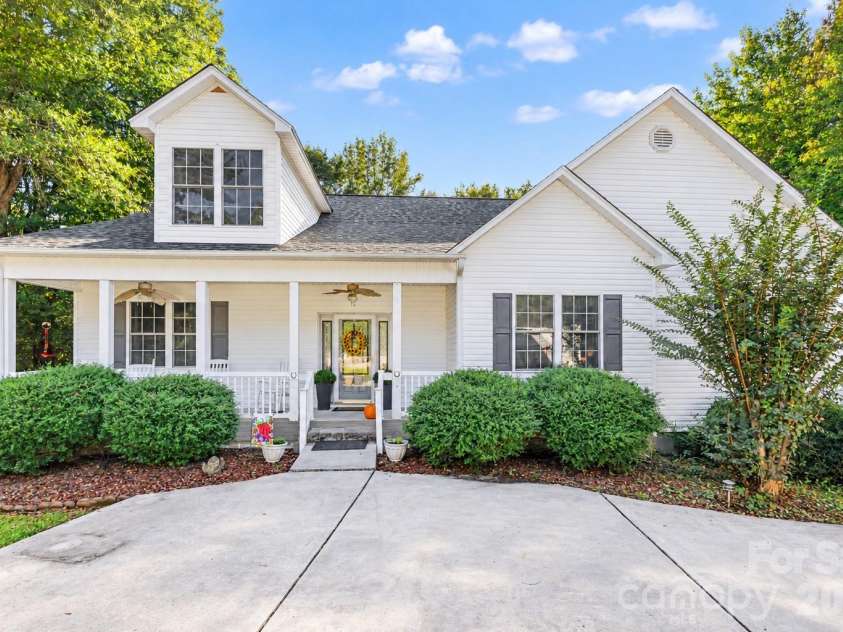 9133 Sunrise Meadow Road, Indian Land, SC 29707.  MLS# CAR4433690, YatesRealty ID 56823. 