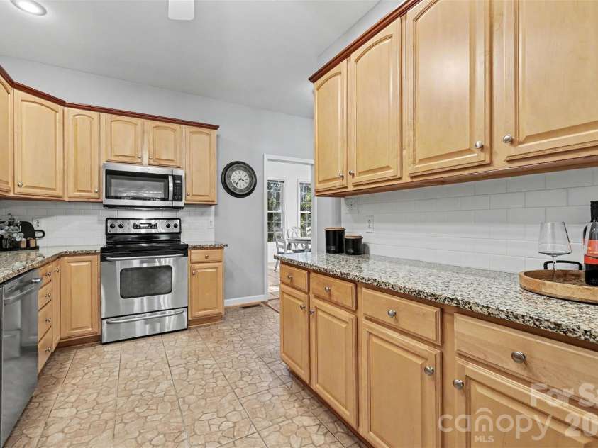 9133 Sunrise Meadow Road, Indian Land, SC 29707.  MLS# CAR4433690, YatesRealty ID 56823. Kitchen