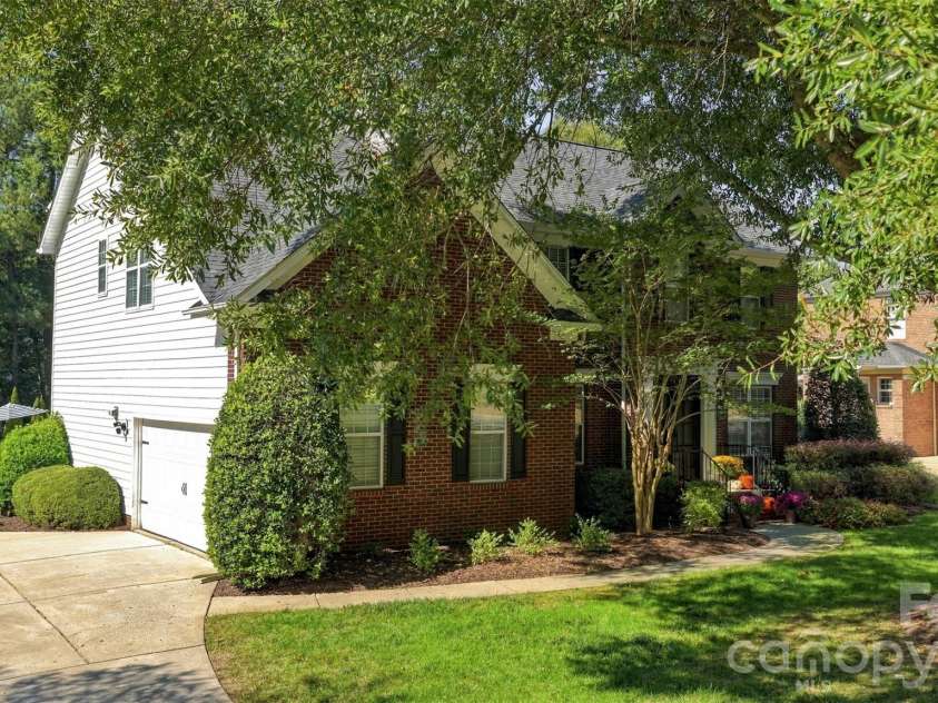 15502 Tolliver Drive, Charlotte, NC 28277.  MLS# CAR4433498, YatesRealty ID 56825. 