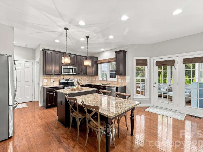 15502 Tolliver Drive, Charlotte, NC 28277.  MLS# CAR4433498, YatesRealty ID 56825. 
