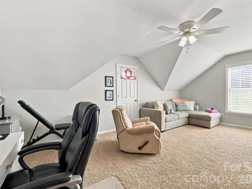 15502 Tolliver Drive, Charlotte, NC 28277.  MLS# CAR4433498, YatesRealty ID 56825. 
