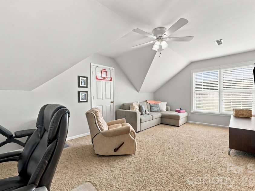 15502 Tolliver Drive, Charlotte, NC 28277.  MLS# CAR4433498, YatesRealty ID 56825. 