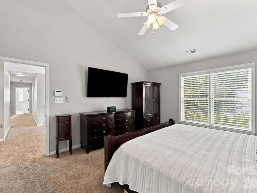 15502 Tolliver Drive, Charlotte, NC 28277.  MLS# CAR4433498, YatesRealty ID 56825. 