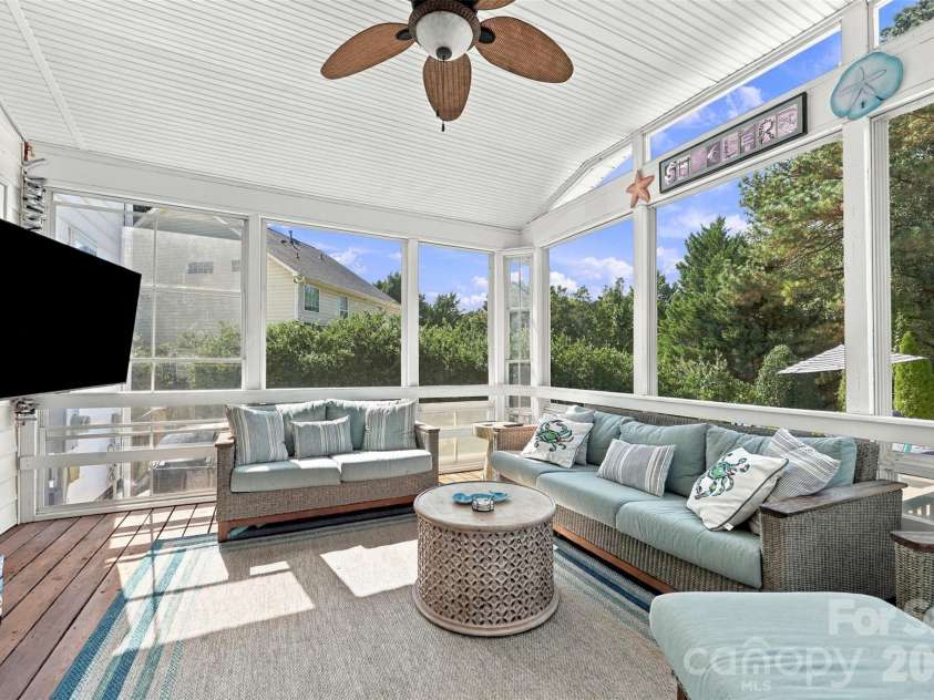 15502 Tolliver Drive, Charlotte, NC 28277.  MLS# CAR4433498, YatesRealty ID 56825. 
