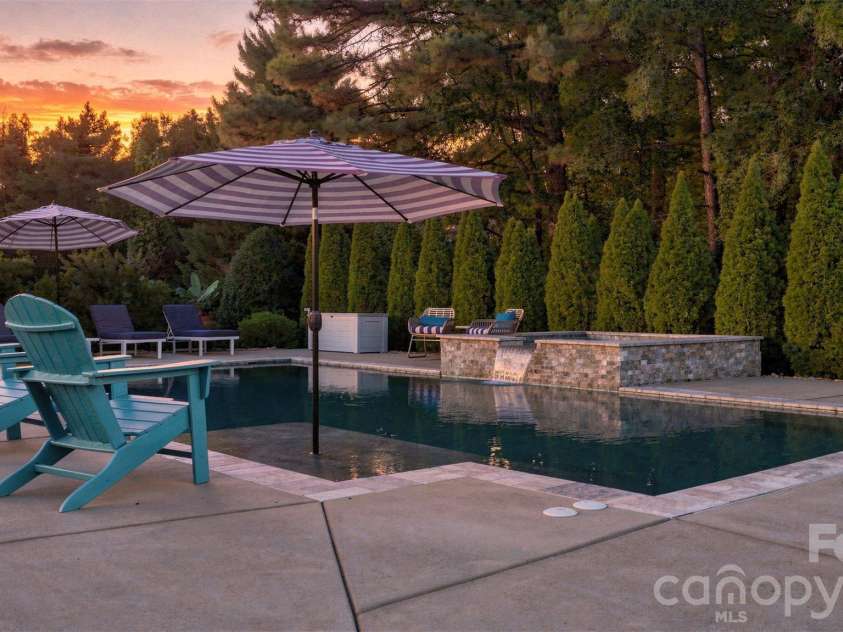 15502 Tolliver Drive, Charlotte, NC 28277.  MLS# CAR4433498, YatesRealty ID 56825. 