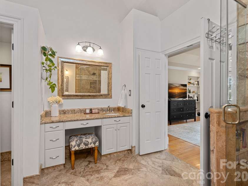 124 Cedar Bluff Lane, Mooresville, NC 28117.  MLS# CAR4346141, YatesRealty ID 5683. 
