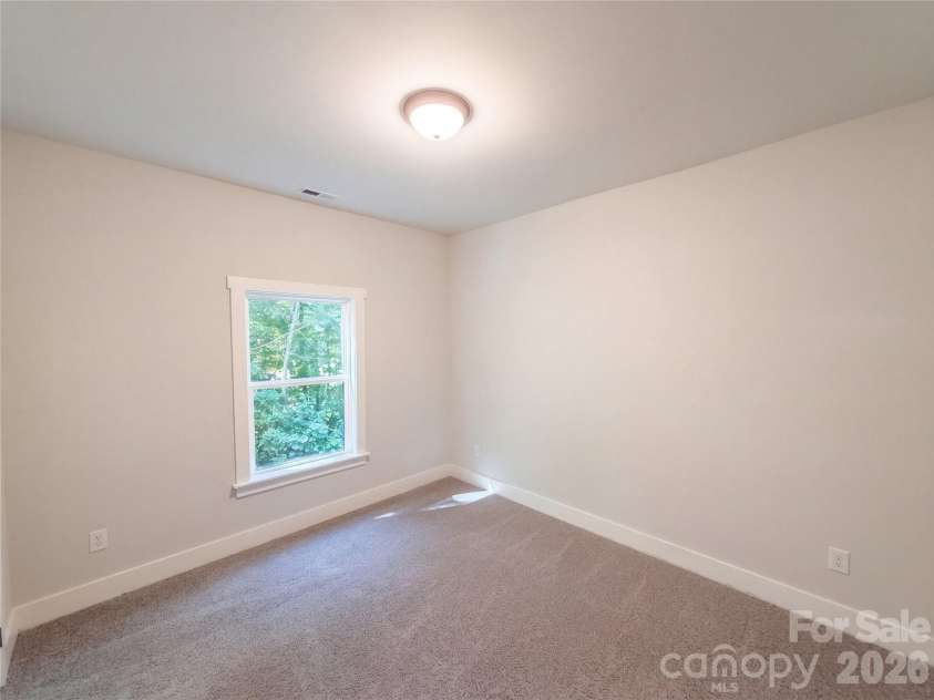 8807 Crestwood Drive, Mount Pleasant, NC 28124.  MLS# CAR4435113, YatesRealty ID 56831. 