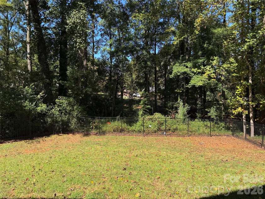 8807 Crestwood Drive, Mount Pleasant, NC 28124.  MLS# CAR4435113, YatesRealty ID 56831. 