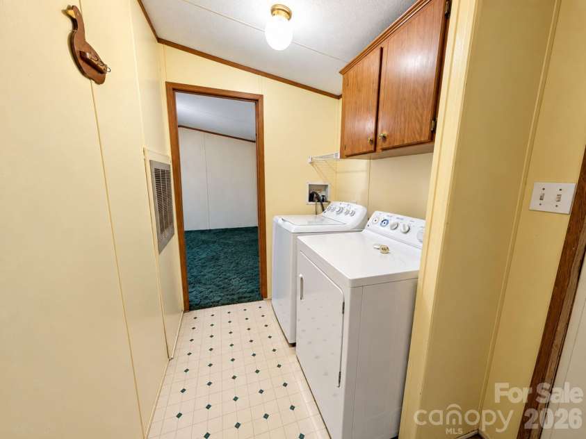 5954 Oakridge Road, Clover, SC 29710.  MLS# CAR4433959, YatesRealty ID 56834. 