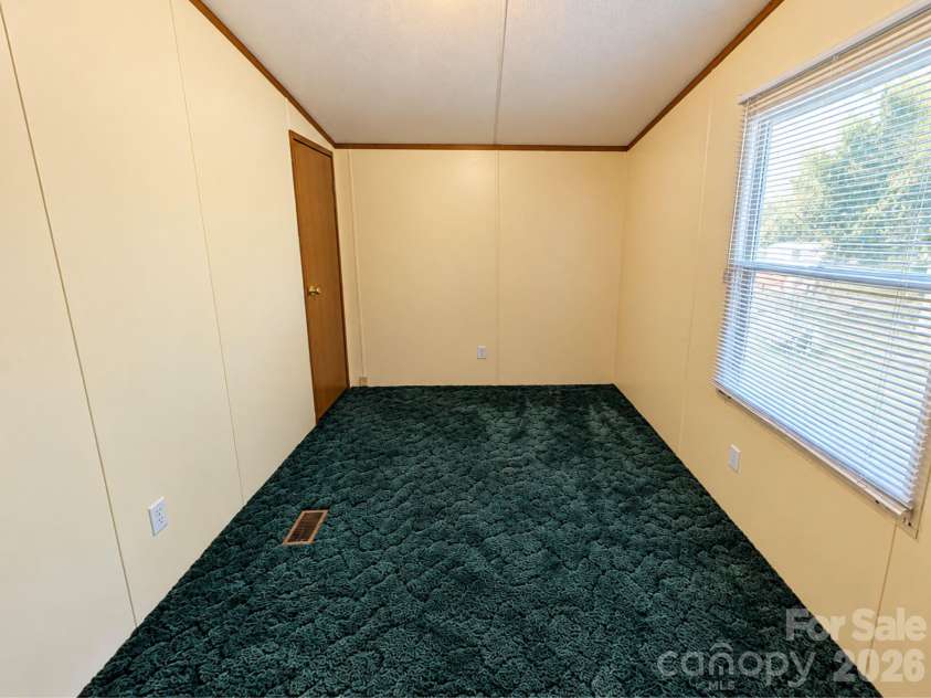 5954 Oakridge Road, Clover, SC 29710.  MLS# CAR4433959, YatesRealty ID 56834. 