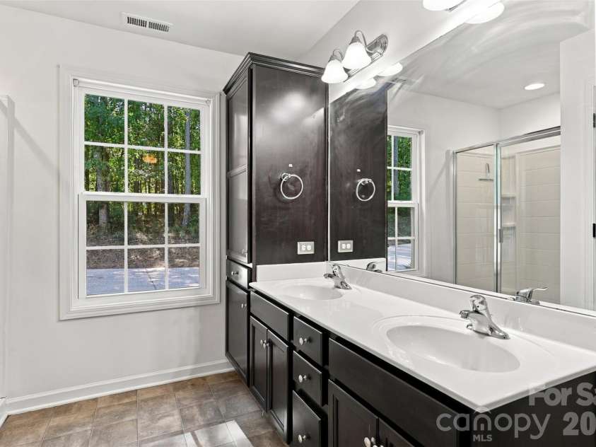 123 Sherham Way, Rock Hill, SC 29732.  MLS# CAR4432318, YatesRealty ID 56836. 