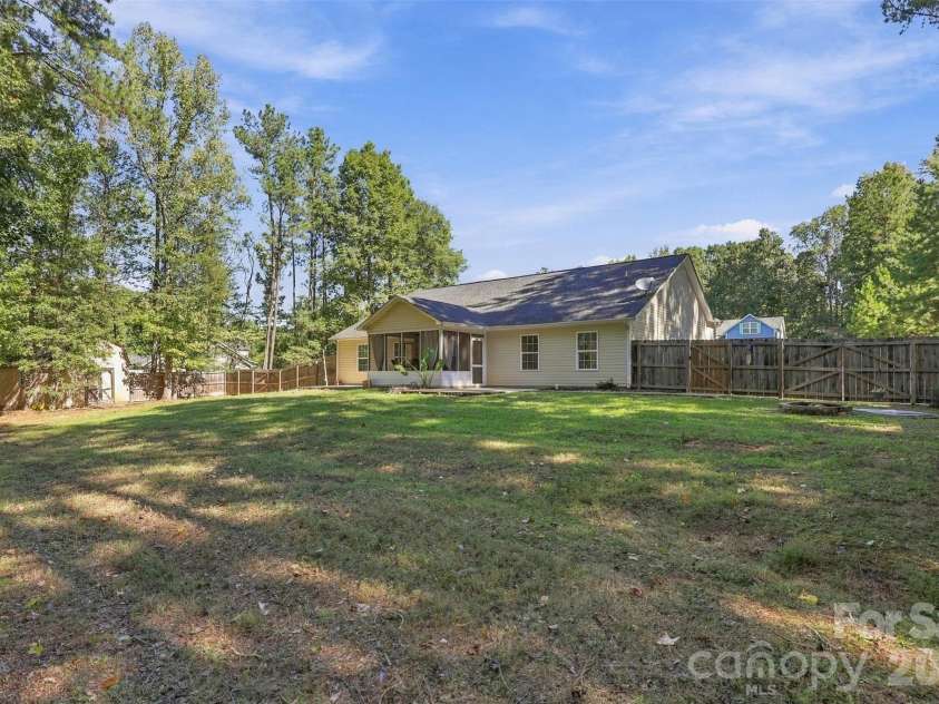 123 Sherham Way, Rock Hill, SC 29732.  MLS# CAR4432318, YatesRealty ID 56836. Large backyard with fence for privacy, pets, and entertaining.