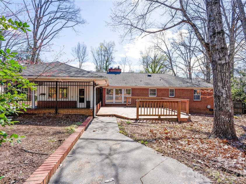 1000 Sumter Street, Shelby, NC 28150.  MLS# CAR4359333, YatesRealty ID 5684. Rear Deck