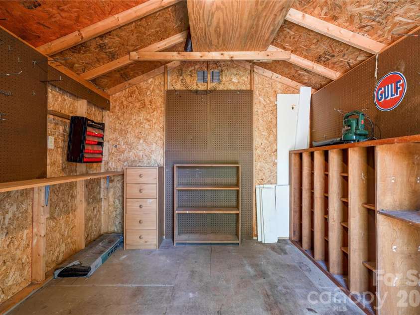 1000 Sumter Street, Shelby, NC 28150.  MLS# CAR4359333, YatesRealty ID 5684. Storage Building/Workshop